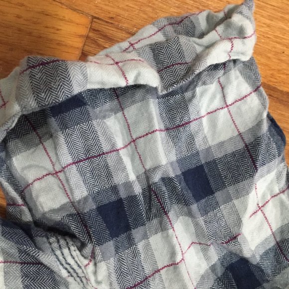 2/$25 Carhartt Button down Shirt - Picture 6 of 10